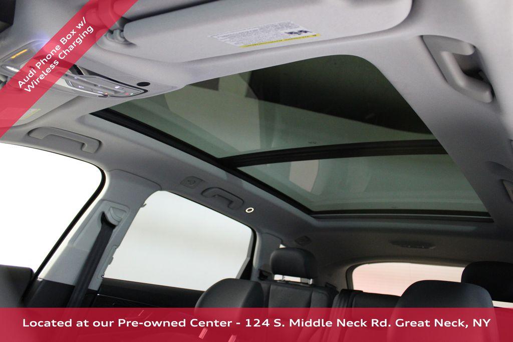 Thumbnail image of 2022 Audi Q7 at Audi Great Neck