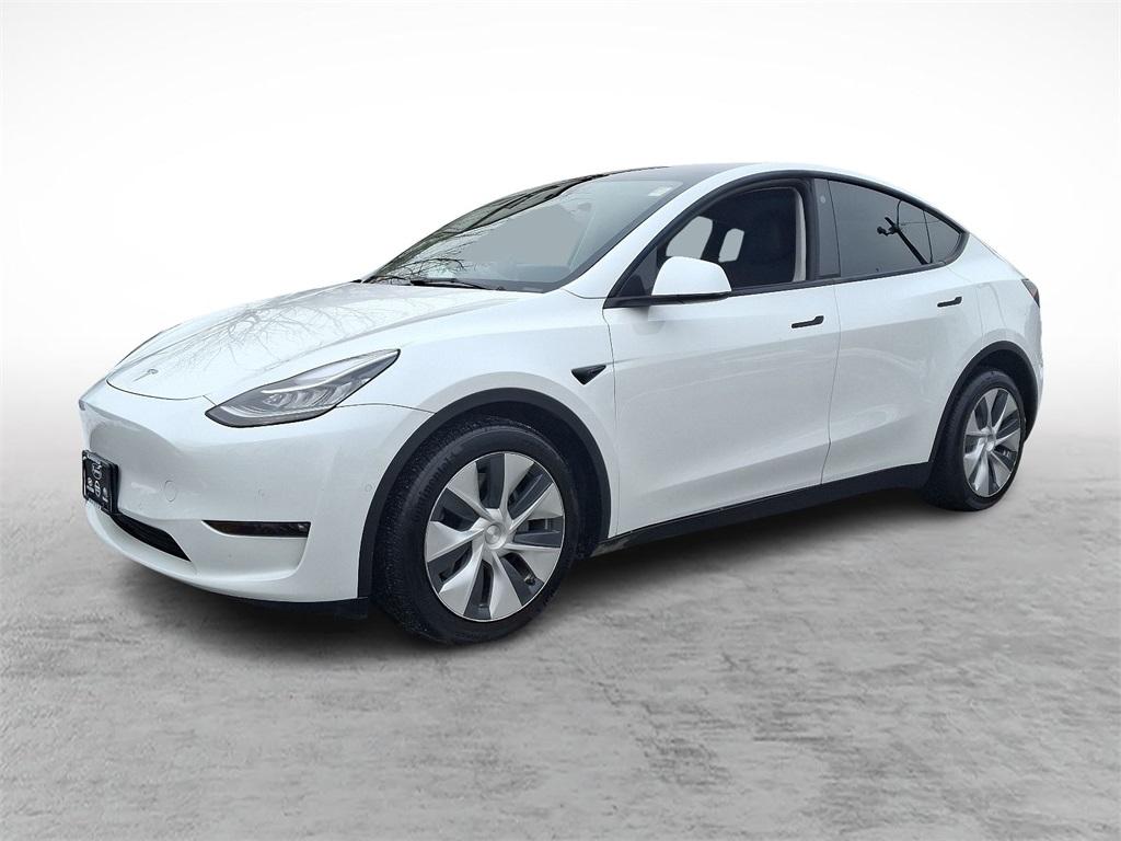 Thumbnail image of 2022 Tesla Model Y at Lynnes Nissan City Inc