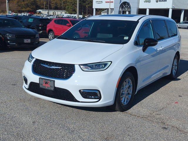 Thumbnail image of 2025 Chrysler Pacifica at ScottEvansDodge of Carrollton, GA
