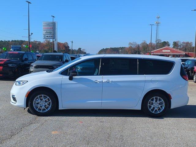 Thumbnail image of 2025 Chrysler Pacifica at ScottEvansDodge of Carrollton, GA