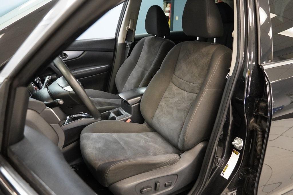 Thumbnail image of 2016 Nissan Rogue at Serpentini Chevrolet of Strongsville
