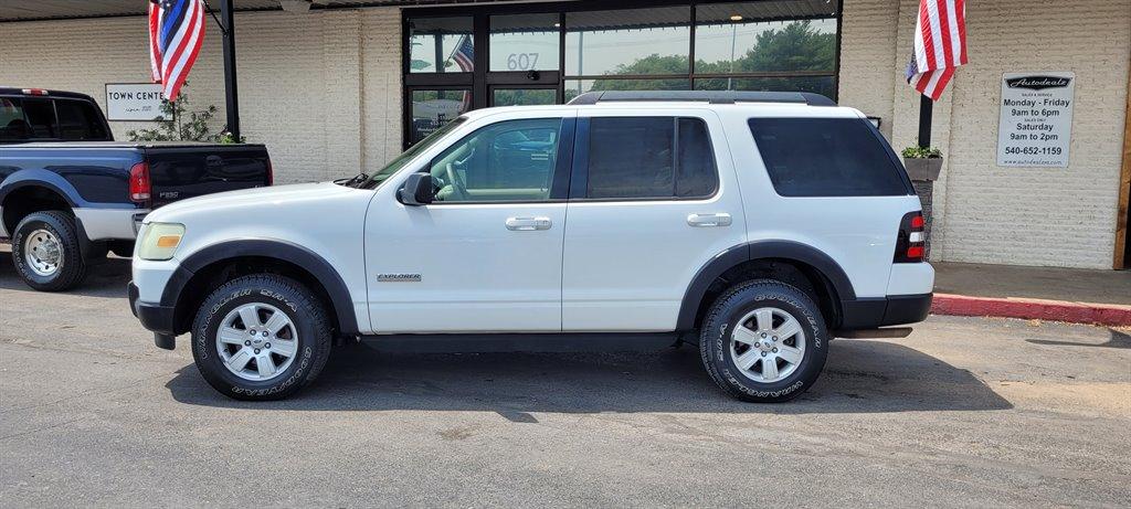Thumbnail image of 2007 Ford Explorer at AutoDealz of Shenandoah, VA