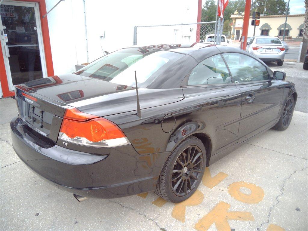 Thumbnail image of 2007 Volvo C70 at Green Car Motors, LLC