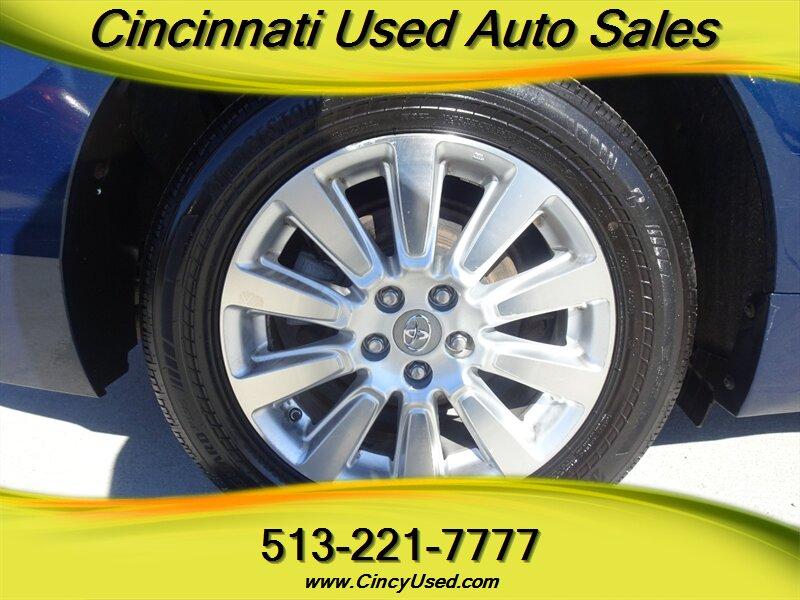 Thumbnail image of 2012 Toyota Sienna at Cincinnati Used Auto Sales LLC