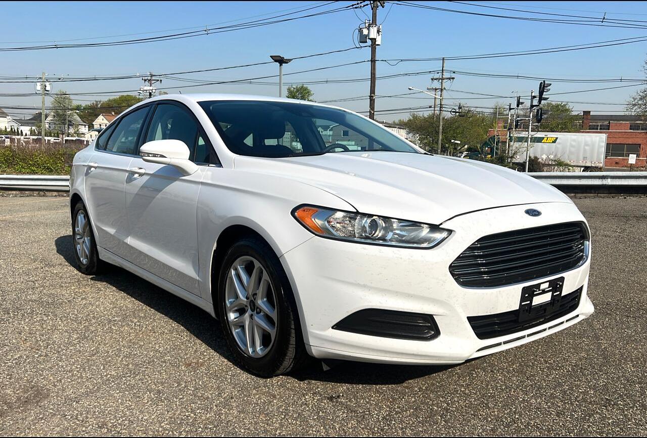 Thumbnail image of 2016 Ford Fusion at Cruz Autos Llc