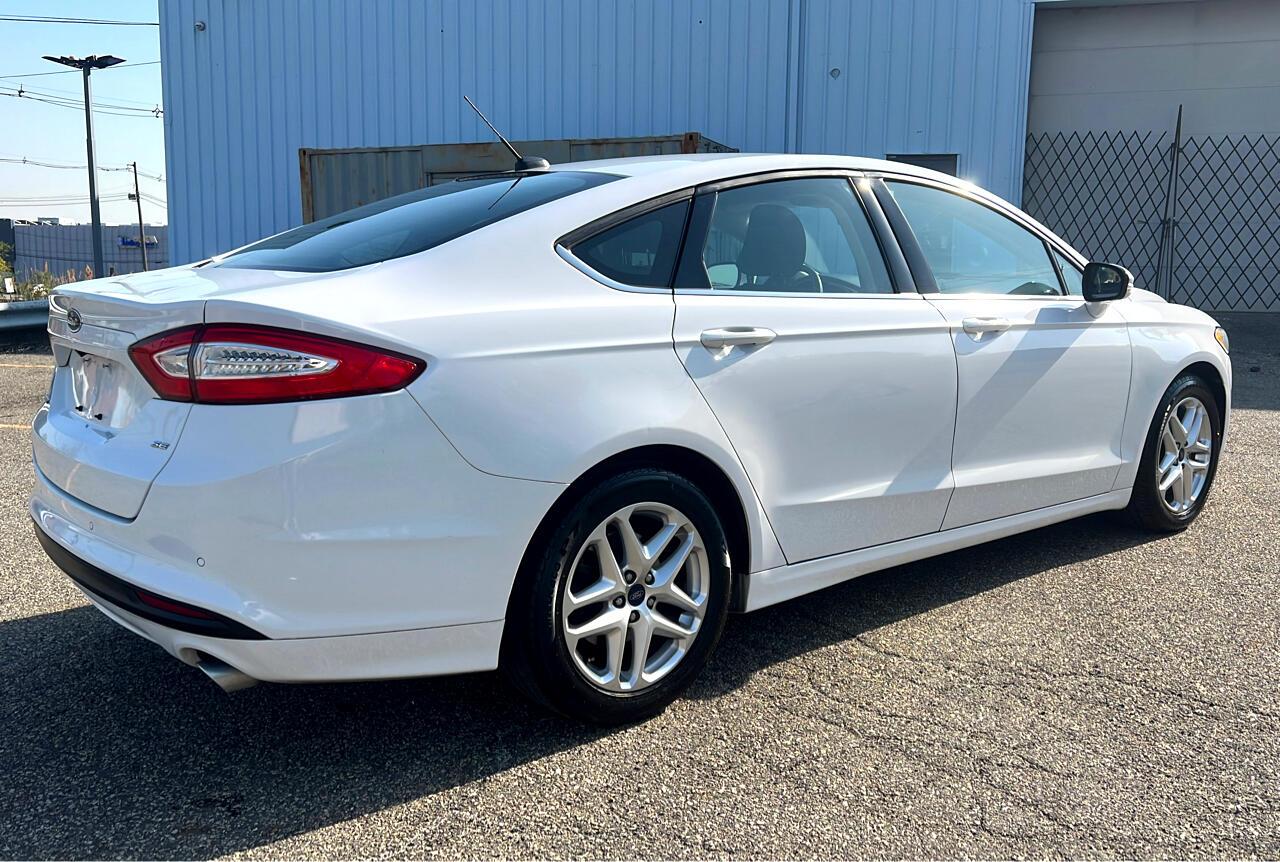 Thumbnail image of 2016 Ford Fusion at Cruz Autos Llc