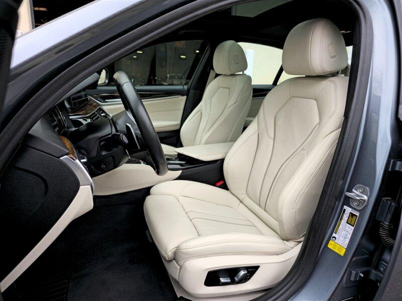 Thumbnail image of 2019 BMW 5 Series at Midline Motors