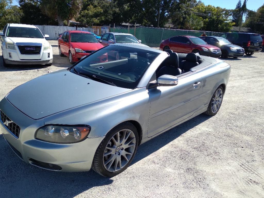 Thumbnail image of 2010 Volvo C70 at Simple Auto Brokers