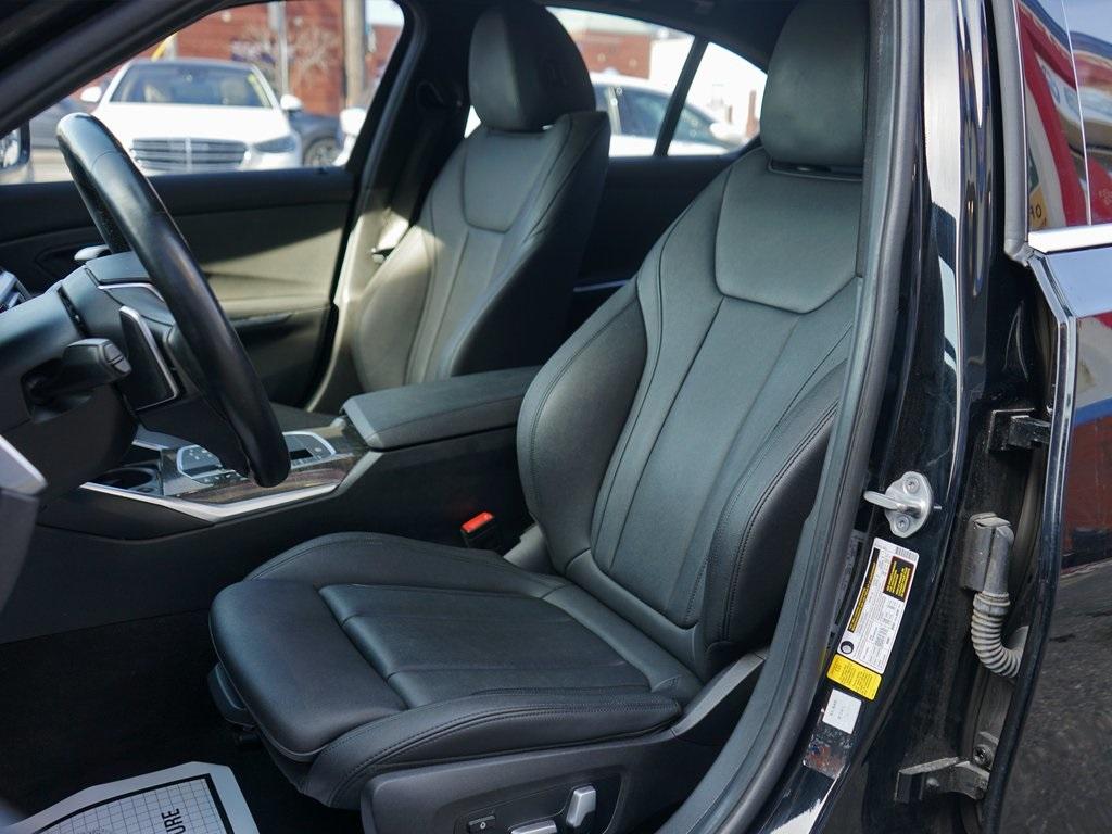 Thumbnail image of 2021 BMW 3 Series at Auto Expo Store