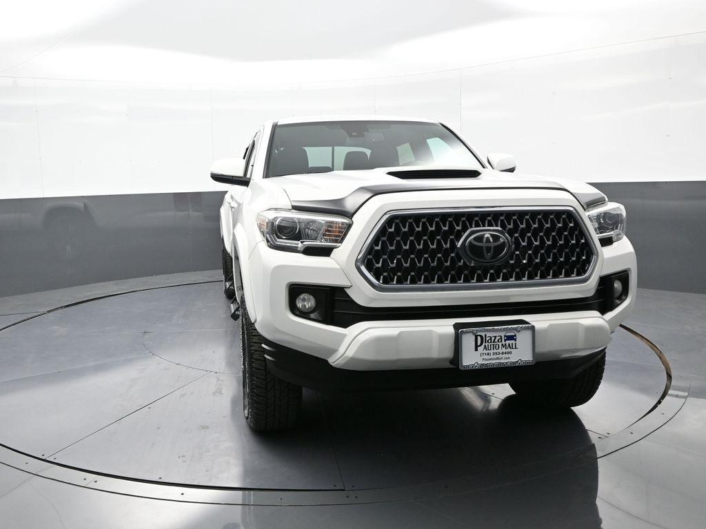 Thumbnail image of 2019 Toyota Tacoma at Plaza Honda
