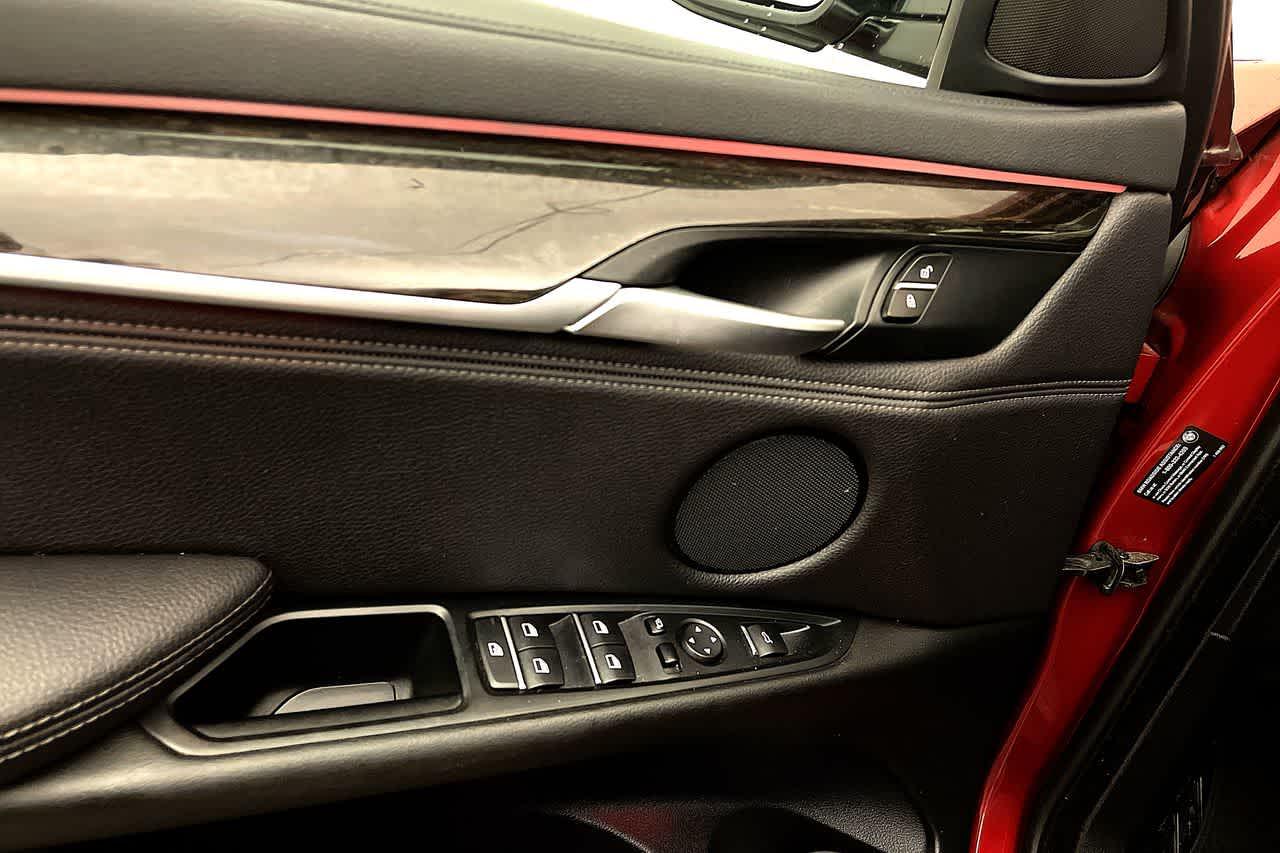 Thumbnail image of 2019 BMW X6 at BMW Mini of Freeport