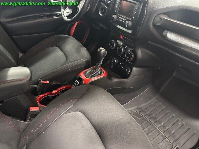 Thumbnail image of 2015 Jeep Renegade at Green Light Auto Sales