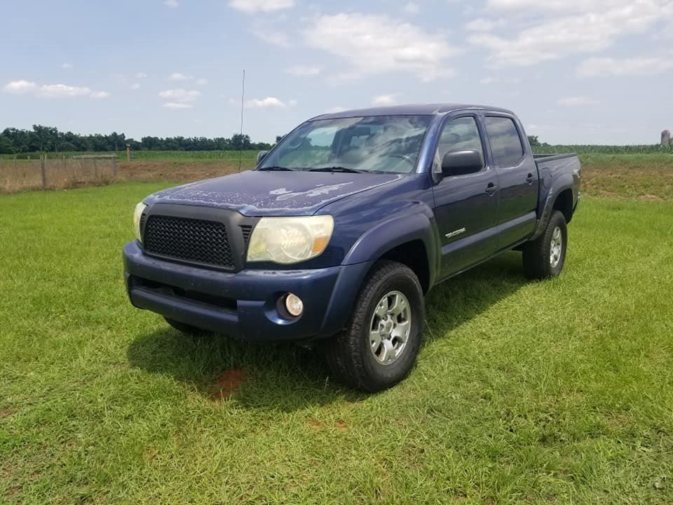 Thumbnail image of 2006 Toyota Tacoma at Trading Waynes