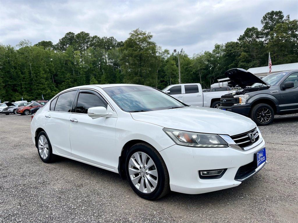 Thumbnail image of 2013 Honda Accord at B & L Auto Sales