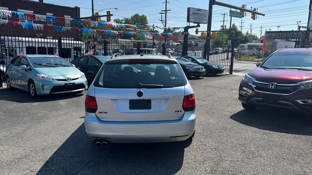 Thumbnail image of 2011 Volkswagen Jetta at Germosen Auto Group Inc