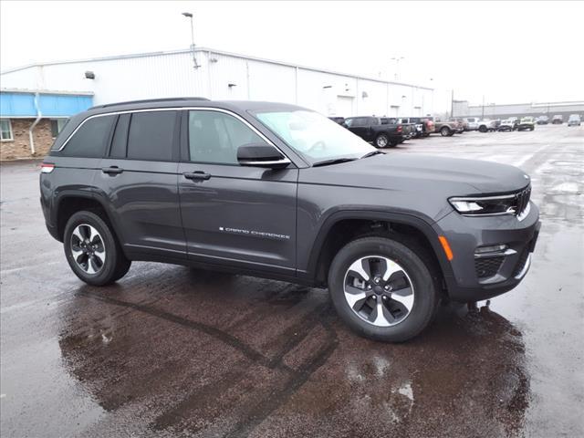 Thumbnail image of 2024 Jeep Grand Cherokee at Lager's Chrysler World