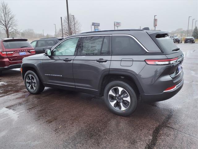 Thumbnail image of 2024 Jeep Grand Cherokee at Lager's Chrysler World