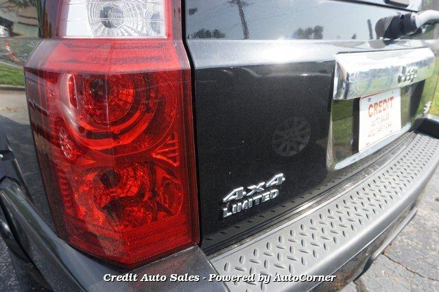 Thumbnail image of 2006 Jeep Commander at Credit Auto Sales
