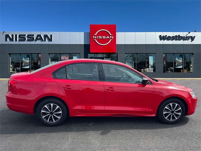 Thumbnail image of 2013 Volkswagen Jetta at Nissan of Westbury