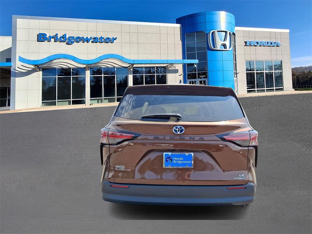 Thumbnail image of 2021 Toyota Sienna at Honda of Bridgewater