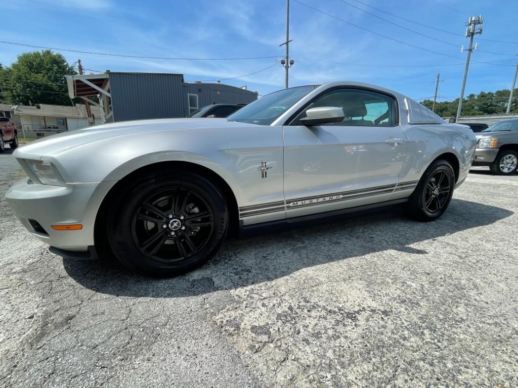 Thumbnail image of 2010 Ford Mustang at El Rey Trucks