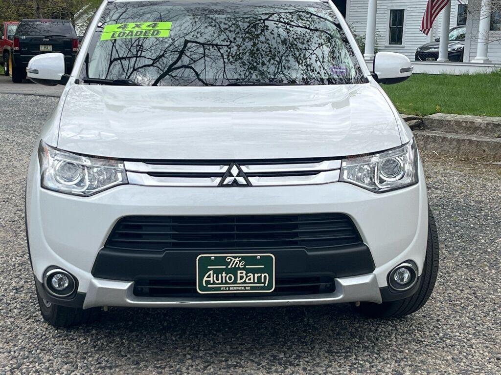 Thumbnail image of 2015 Mitsubishi Outlander at The Auto Barn