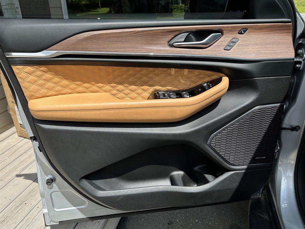 Thumbnail image of 2021 Jeep Grand Cherokee L at Jake Motorsports LLC