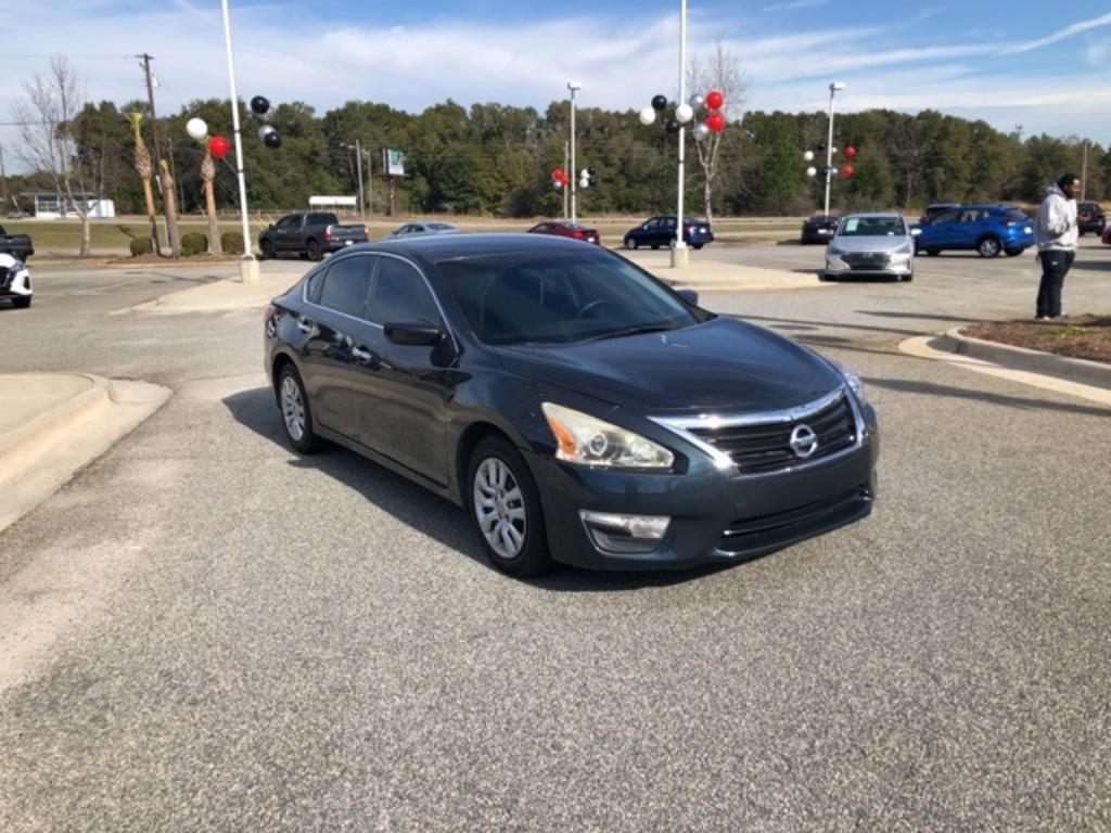 Thumbnail image of 2017 Nissan Sentra at Five Star Toyota of Milledgeville