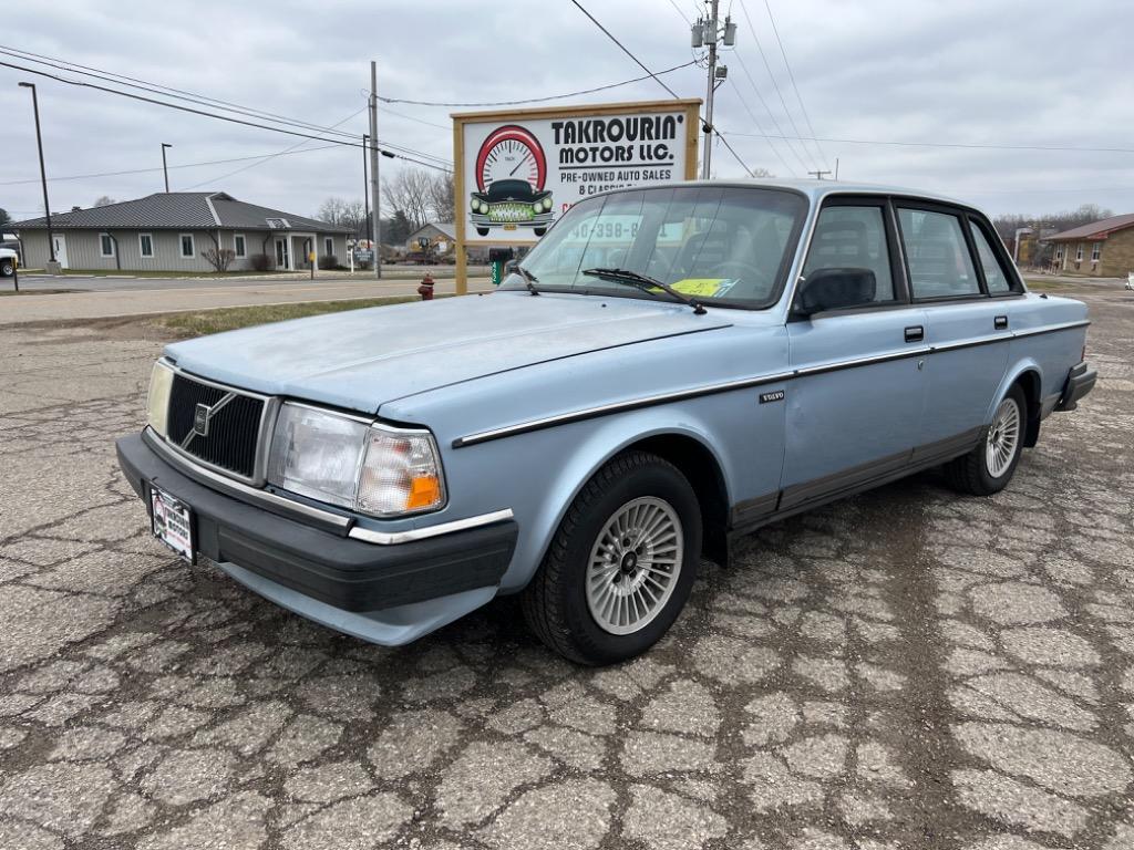 Thumbnail image of 1991 Volvo 240 at Takrourin Motors LLC