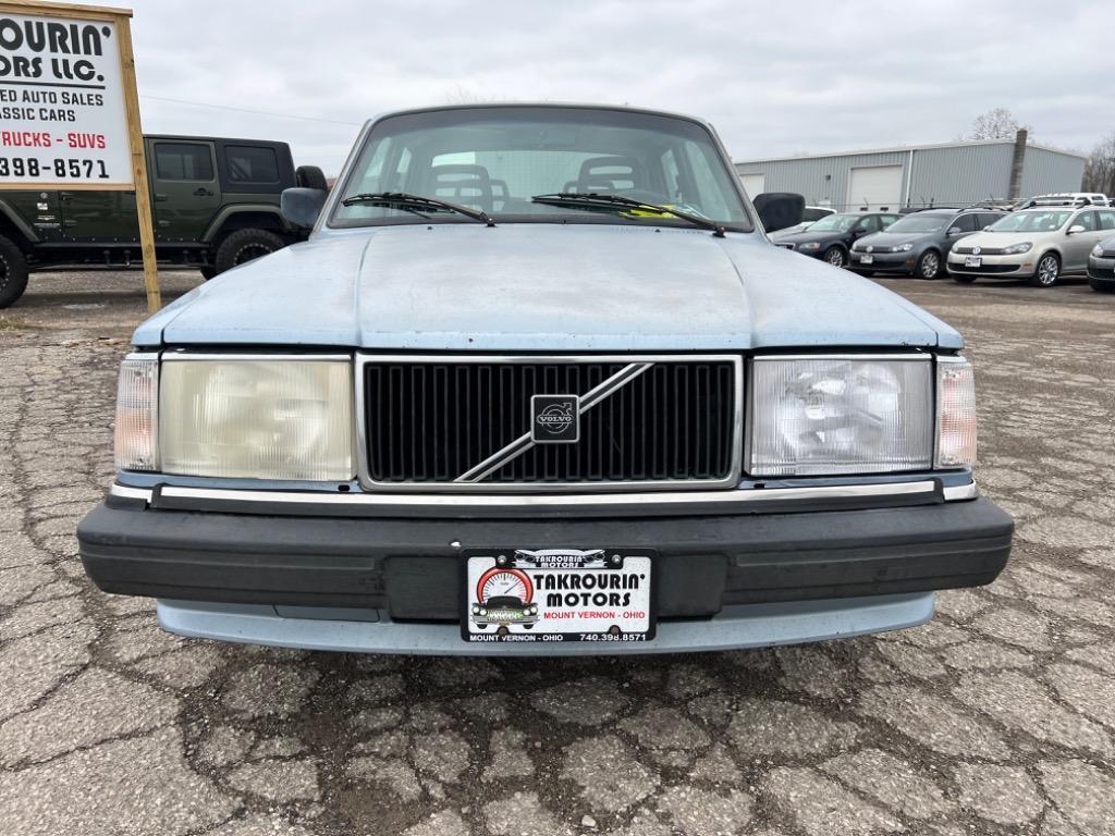 Thumbnail image of 1991 Volvo 240 at Takrourin Motors LLC
