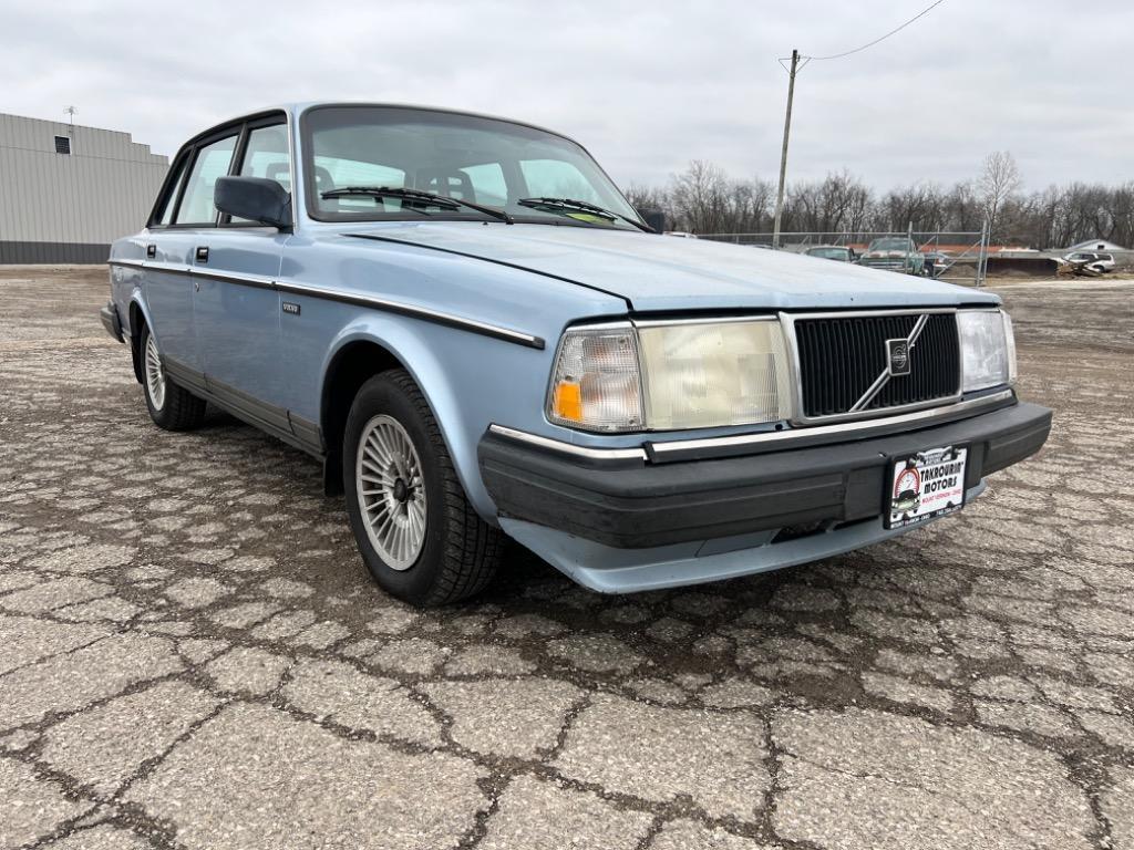 Thumbnail image of 1991 Volvo 240 at Takrourin Motors LLC