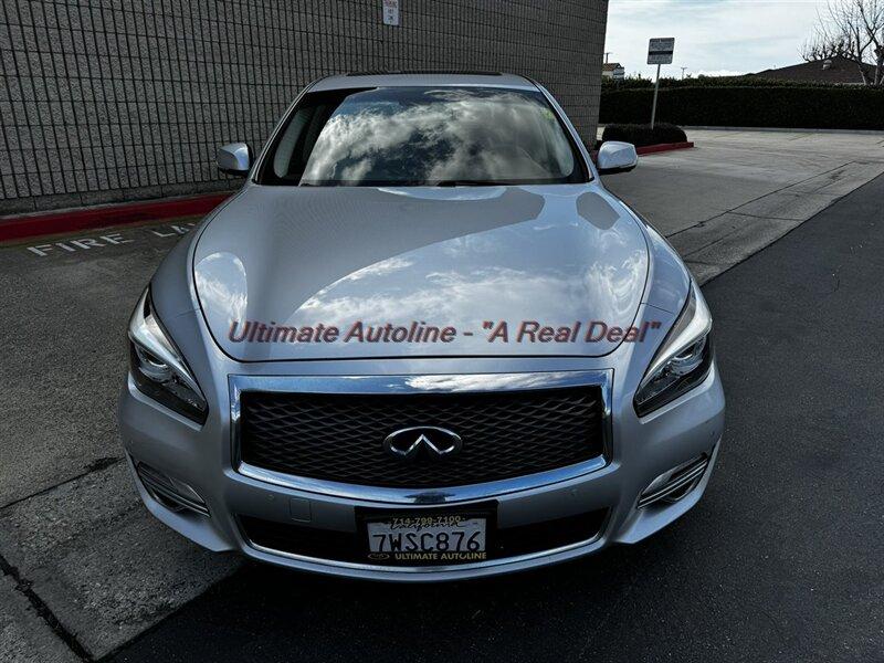 Thumbnail image of 2017 INFINITI Q70 at Ultimate Autoline