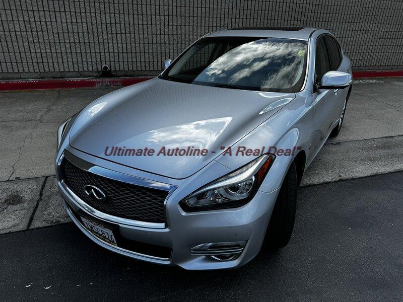 Thumbnail image of 2017 INFINITI Q70 at Ultimate Autoline