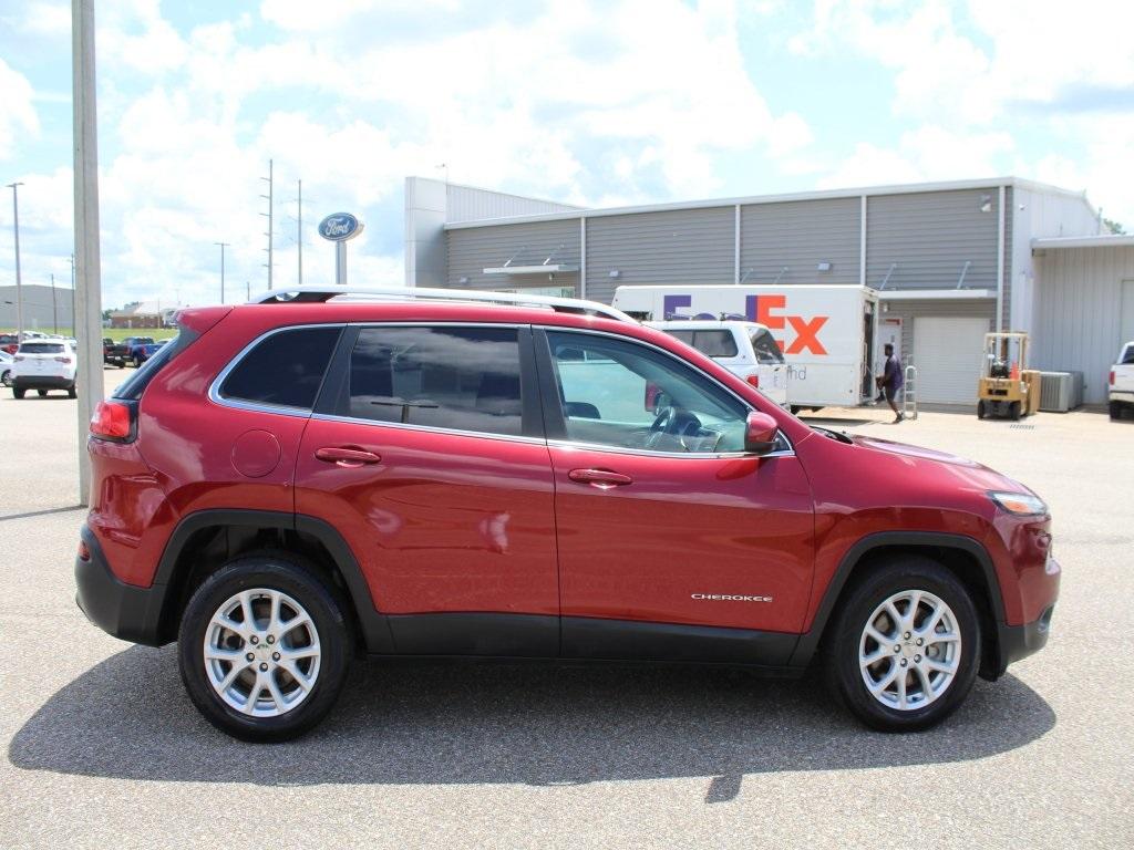 Thumbnail image of 2016 Jeep Cherokee at Gilland Ford