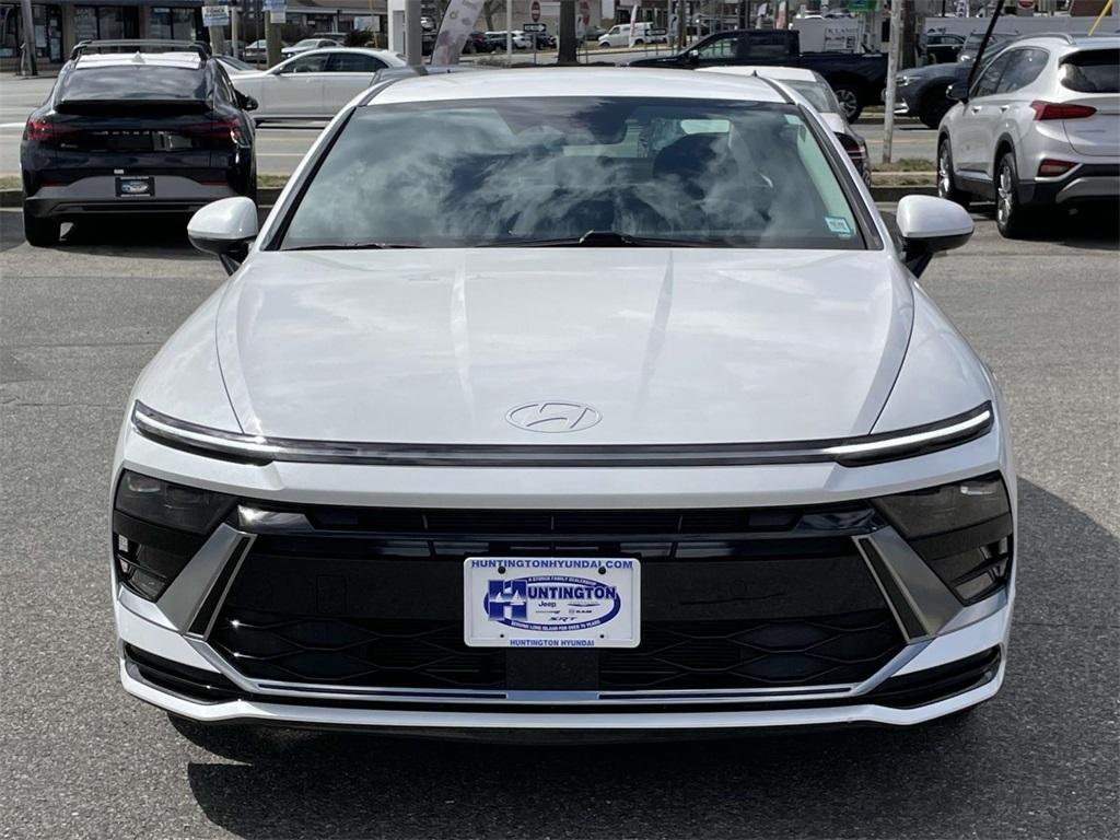 Thumbnail image of 2024 Hyundai SONATA at Huntington Jeep Chrysler