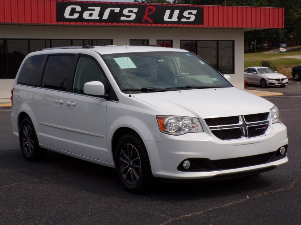 Thumbnail image of 2017 Dodge Grand Caravan at Cars R Us