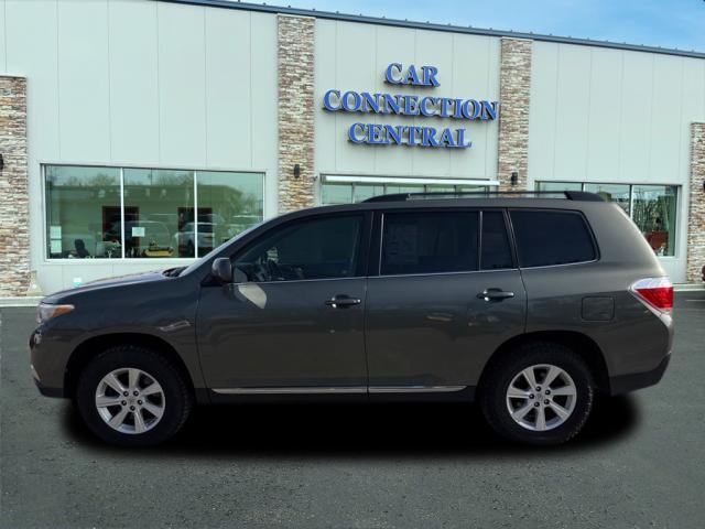 Thumbnail image of 2011 Toyota Highlander at Car Connection Central, Llc