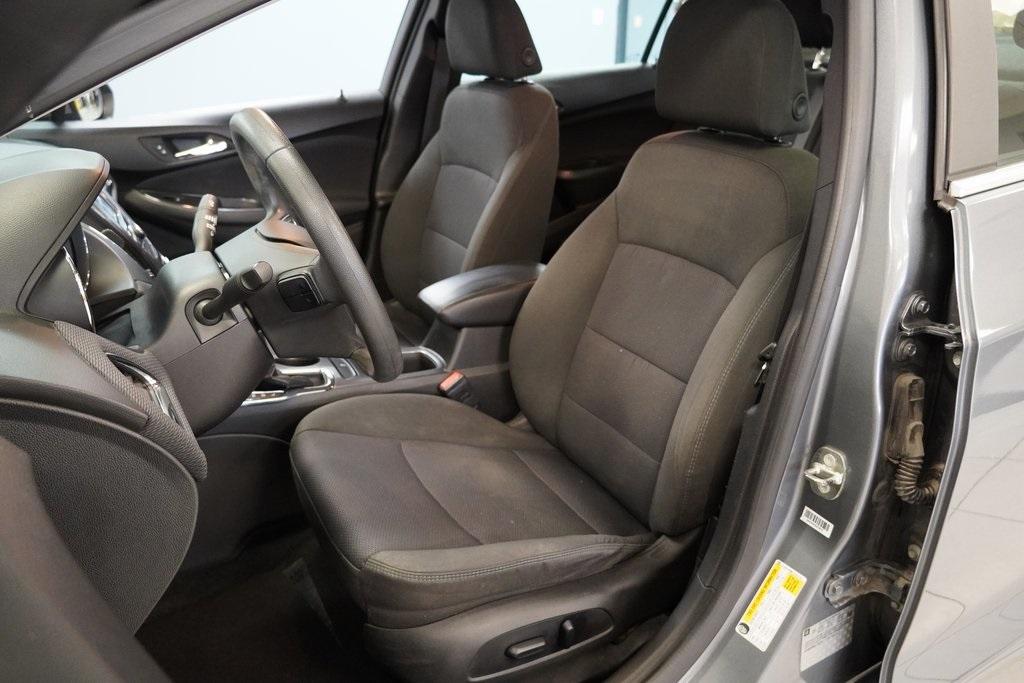 Thumbnail image of 2018 Chevrolet Cruze at Serpentini Chevrolet of Strongsville
