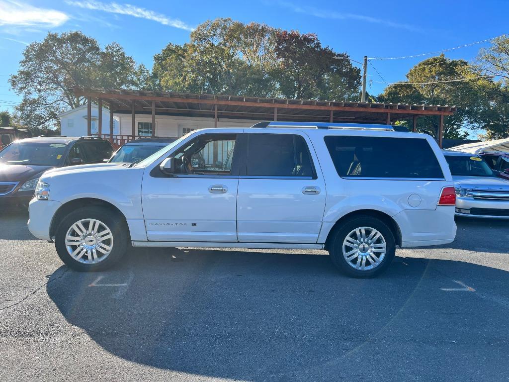 Thumbnail image of 2013 Lincoln Navigator L at Exclusive Auto Center LLC