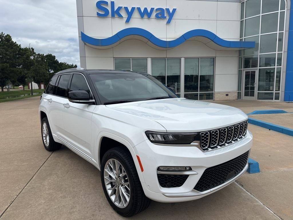 Thumbnail image of 2024 Jeep Grand Cherokee at Skyway Honda