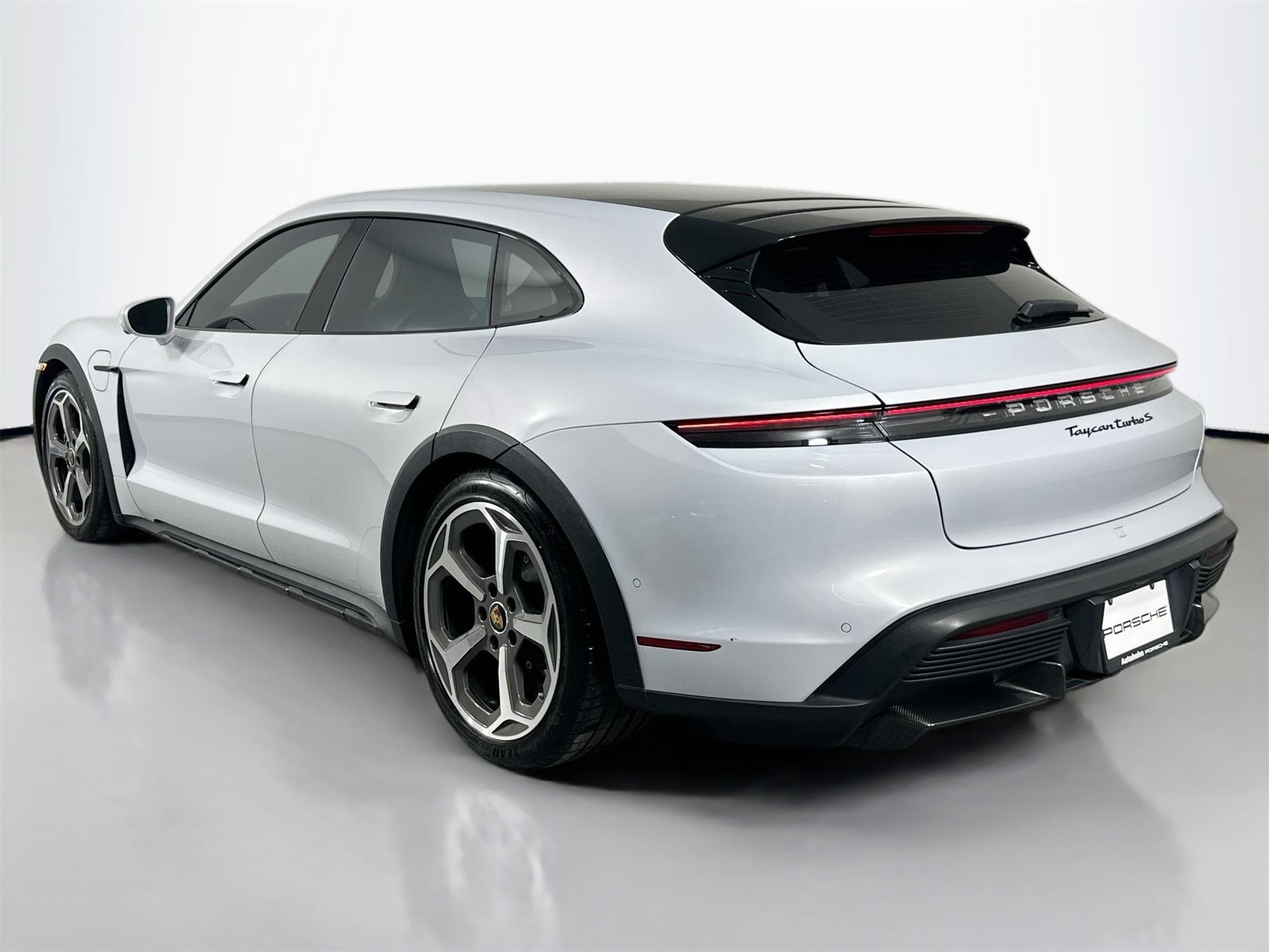 Thumbnail image of 2022 Porsche Taycan at Autobahn Porsche Fort Worth