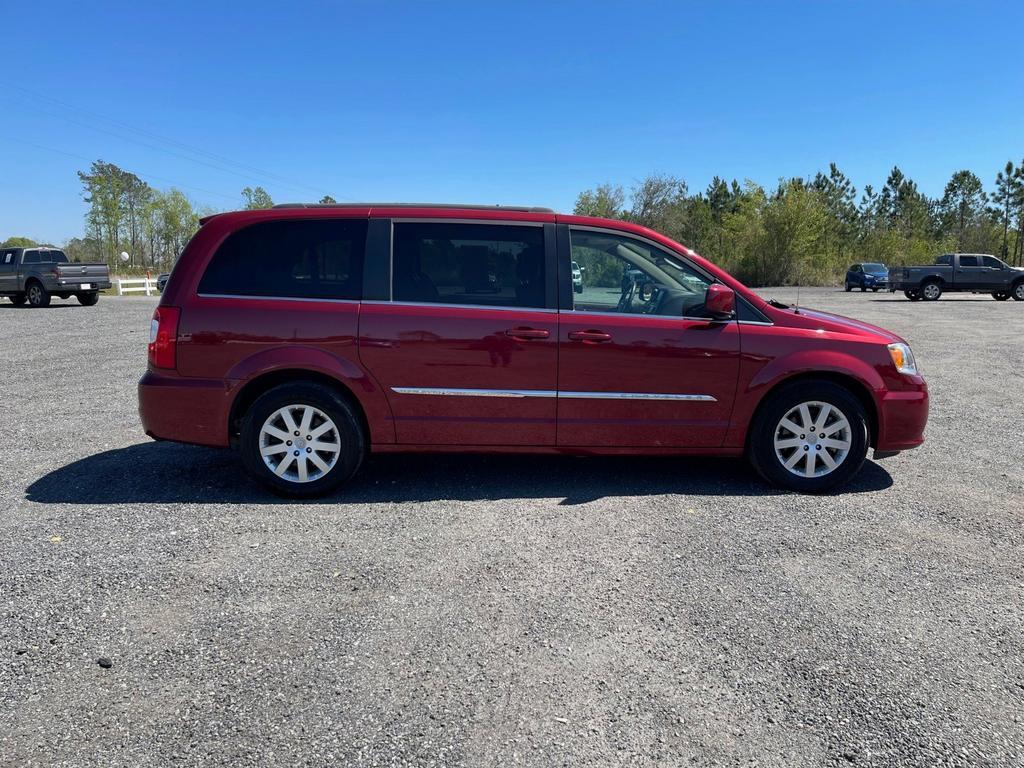 Thumbnail image of 2016 Chrysler Town and Country at Hickox Auto Dealer & Appraiser