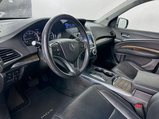 Thumbnail image of 2020 Acura MDX at Habberstad BMW of Huntington