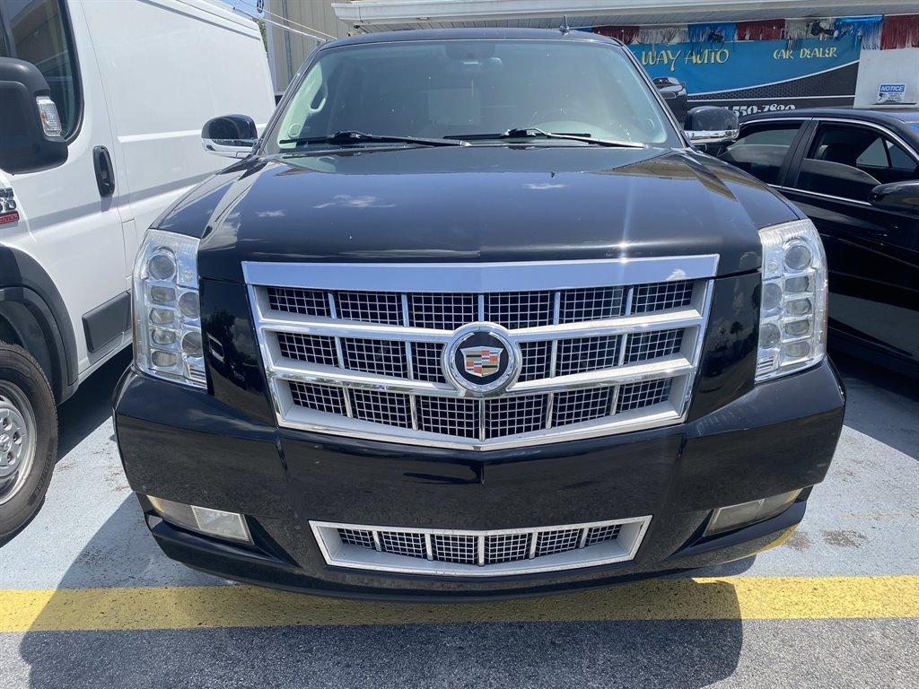 Thumbnail image of 2013 Cadillac Escalade at The Way Auto Export