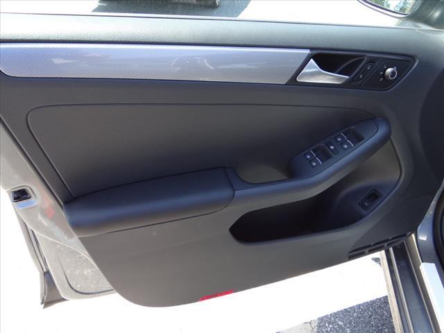 Thumbnail image of 2015 Volkswagen Jetta at Autonation Volkswagen North Columbus