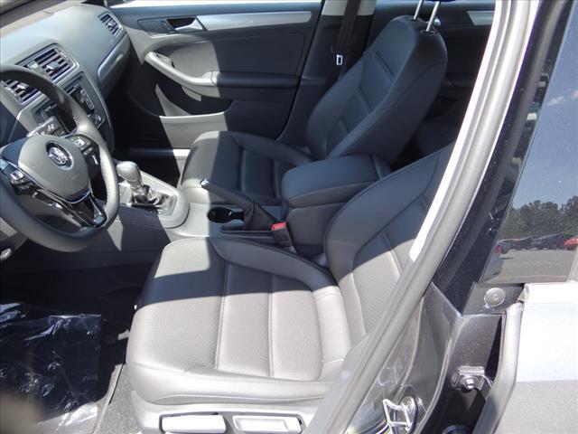 Thumbnail image of 2015 Volkswagen Jetta at Autonation Volkswagen North Columbus