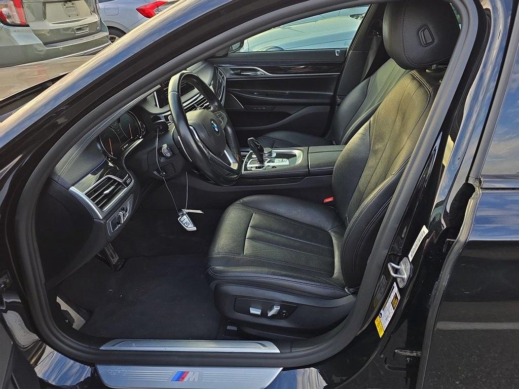 Thumbnail image of 2019 BMW 7 Series at Auto Expo Store