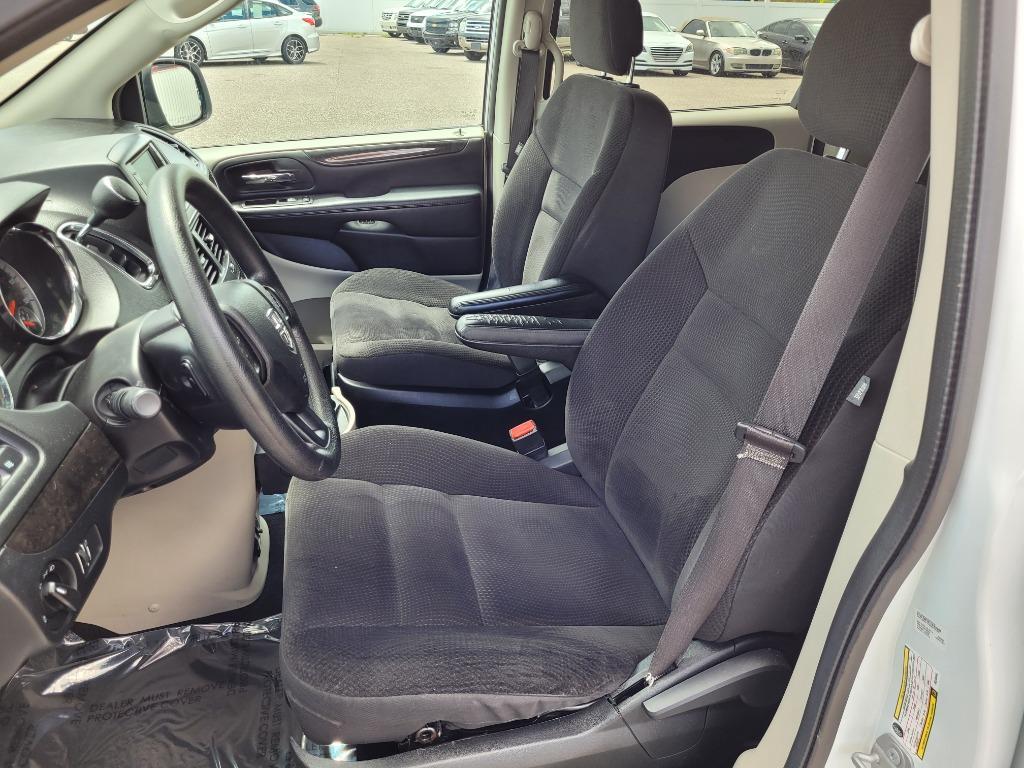 Thumbnail image of 2018 Dodge Grand Caravan at SUNCOAST AUTO OUTLET