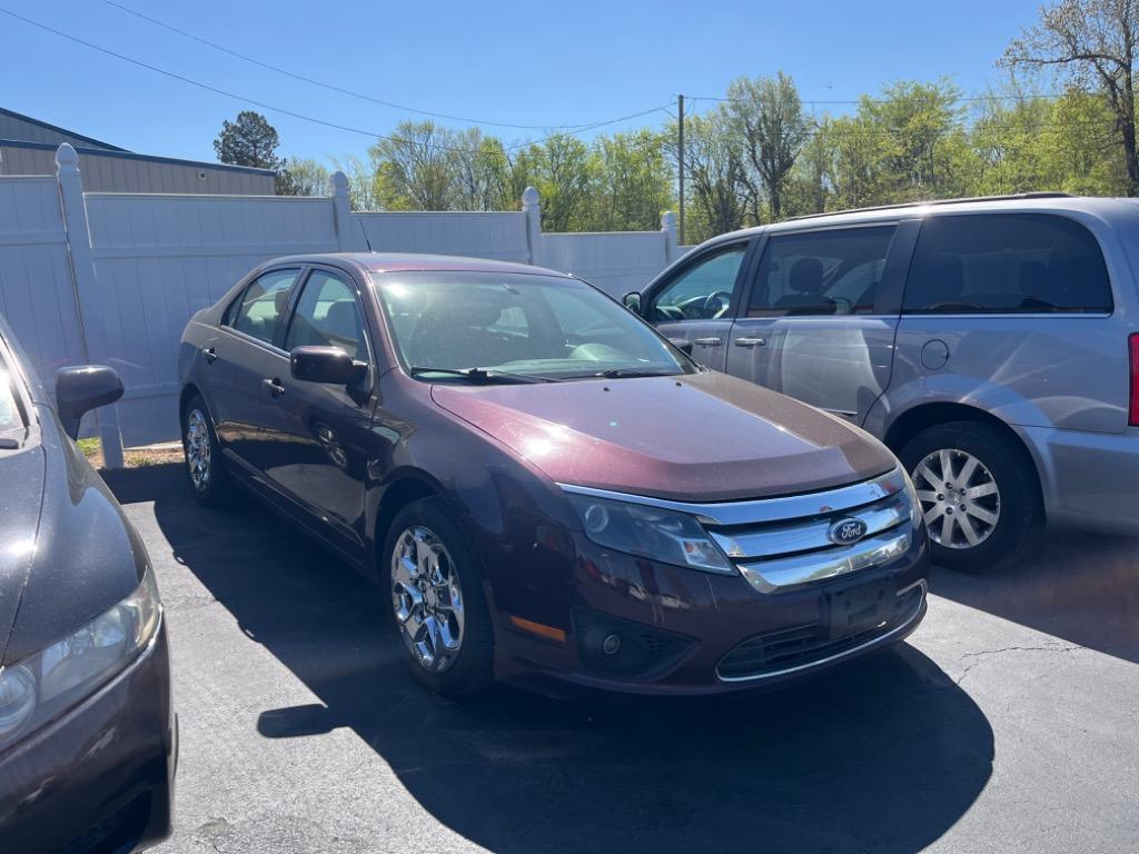 Thumbnail image of 2011 Ford Fusion at Heartland Motors
