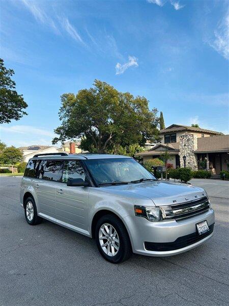 Thumbnail image of 2013 Ford Flex at RA Investment LLC